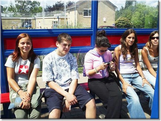 bus_stop_v.jpg